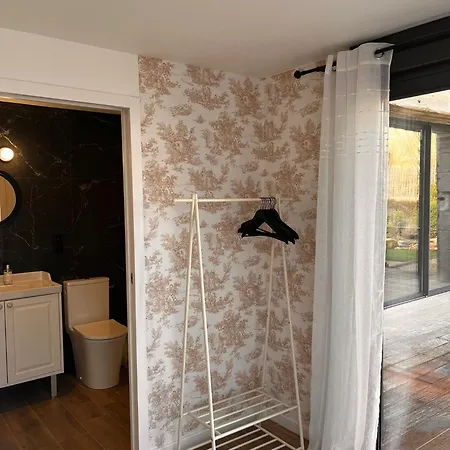 Casa vacanze Belle Longère Rénovée Avec Piscine à 5 Minutes Du Futuroscope Chasseneuil-du-Poitou