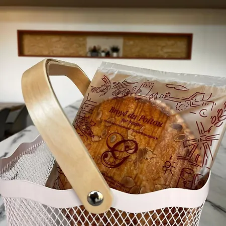 Belle Longère Rénovée Avec Piscine à 5 Minutes Du Futuroscope Chasseneuil-du-Poitou