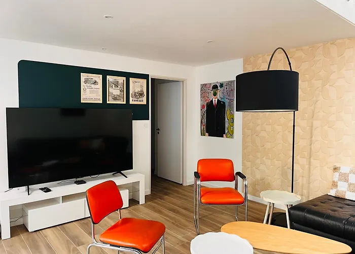 Belle Longère Rénovée Avec Piscine à 5 Minutes Du Futuroscope Hébergement de vacances *