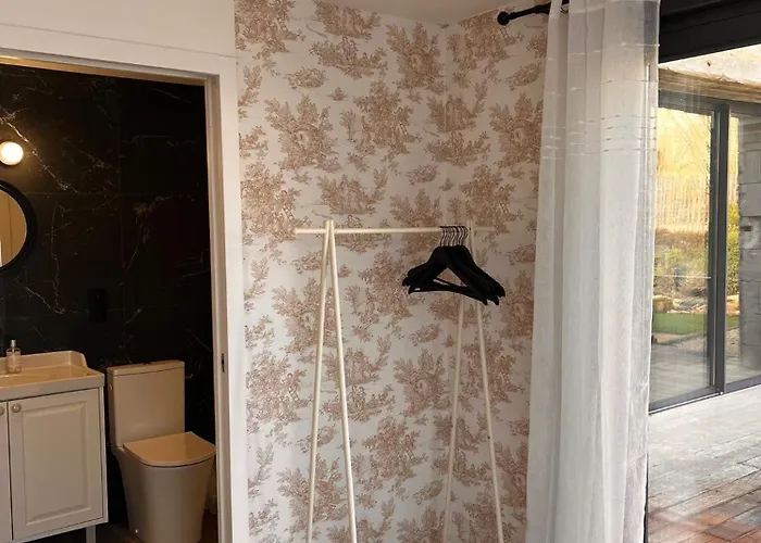 Сasa de vacaciones Belle Longère Rénovée Avec Piscine à 5 Minutes Du Futuroscope Chasseneuil-du-Poitou