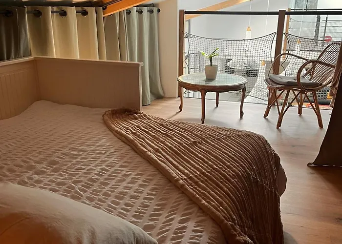 Belle Longère Rénovée Avec Piscine à 5 Minutes Du Futuroscope *