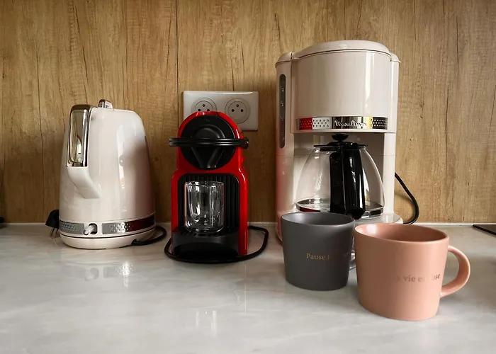 Сasa de vacaciones Belle Longère Rénovée Avec Piscine à 5 Minutes Du Futuroscope