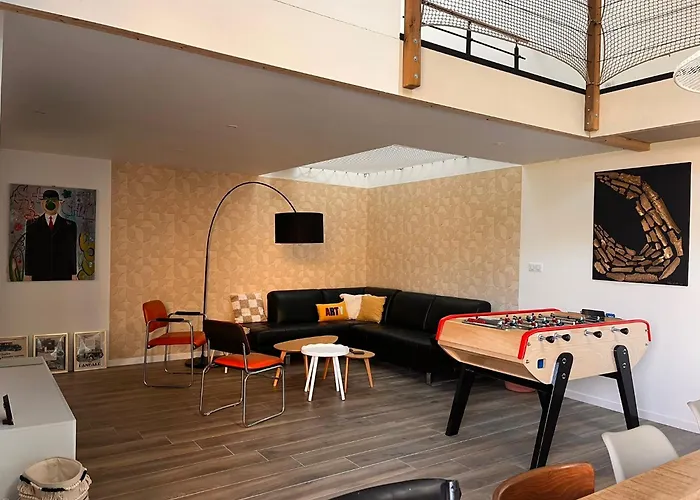 Hébergement de vacances Belle Longère Rénovée Avec Piscine à 5 Minutes Du Futuroscope