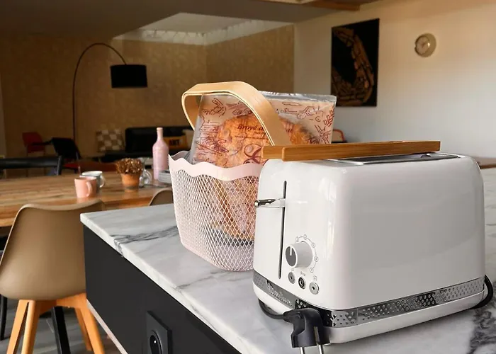 Belle Longère Rénovée Avec Piscine à 5 Minutes Du Futuroscope *